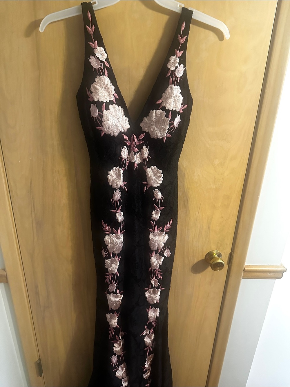 Black V-Neck Embroidered Floral Evening Dress
